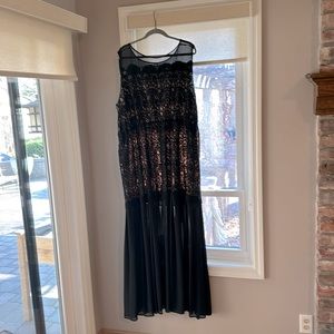 Black lace size 26 Lela Rose long gown